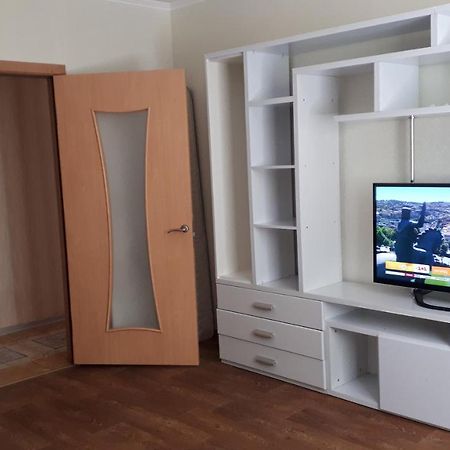 2 Комн. 5 Мест, 10 Мин. До Центра Leilighet Kropyvnytskyj Eksteriør bilde